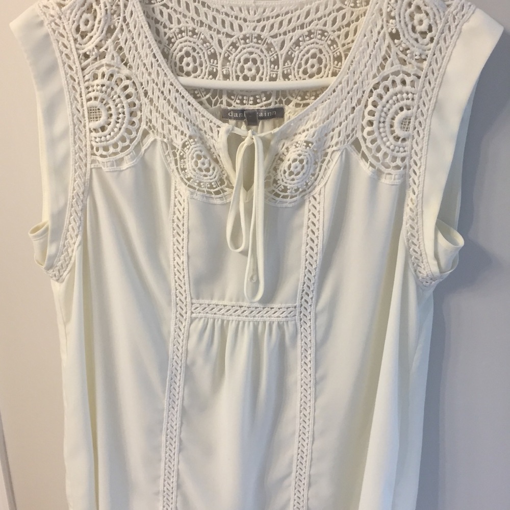 Stitch Fix Daniel Rainn Crochet Detail Top